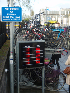 Fietsverwijssysteem in stalling Utrecht