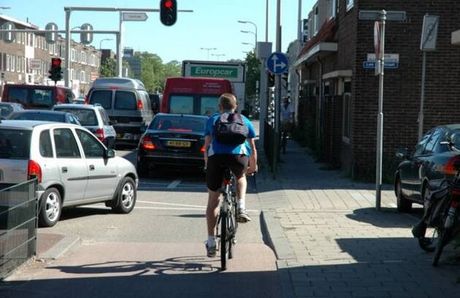Fietser op de Marnixlaan, Utrecht