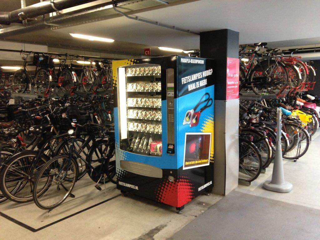 Fietslampjes automaat station Haarlem