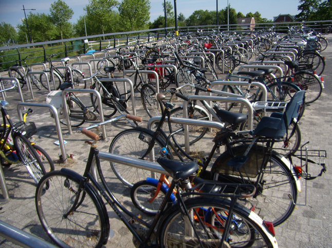geparkeerde fietsen geparkeerde fietsen
