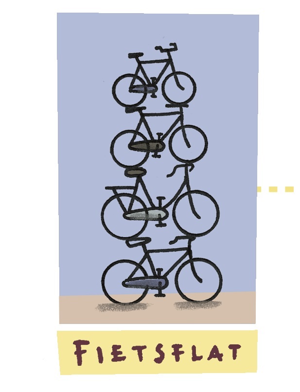 Op elkaar gestapelde fietsen vormen een flat