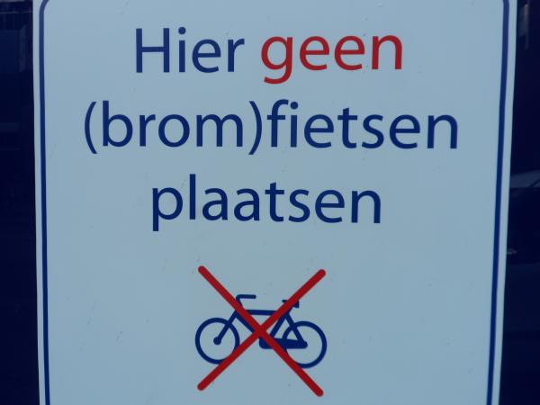 hier geen fietsen plaatsen