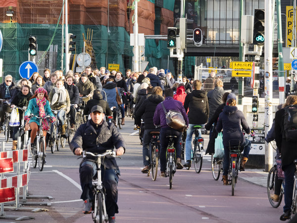 het drukste fietspad van Nederland, het Smakkelaarsveld in Utrecht