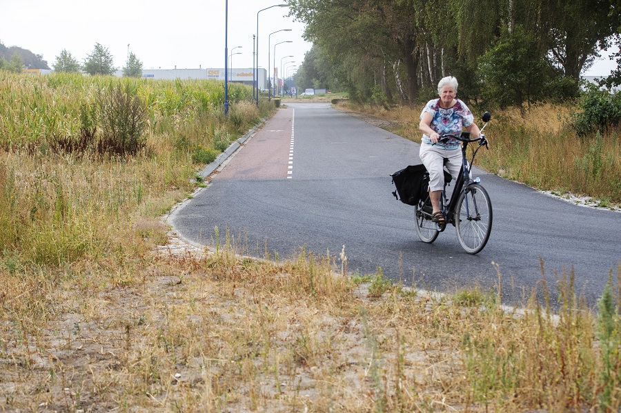 Asfaltgrens bij Groenlo