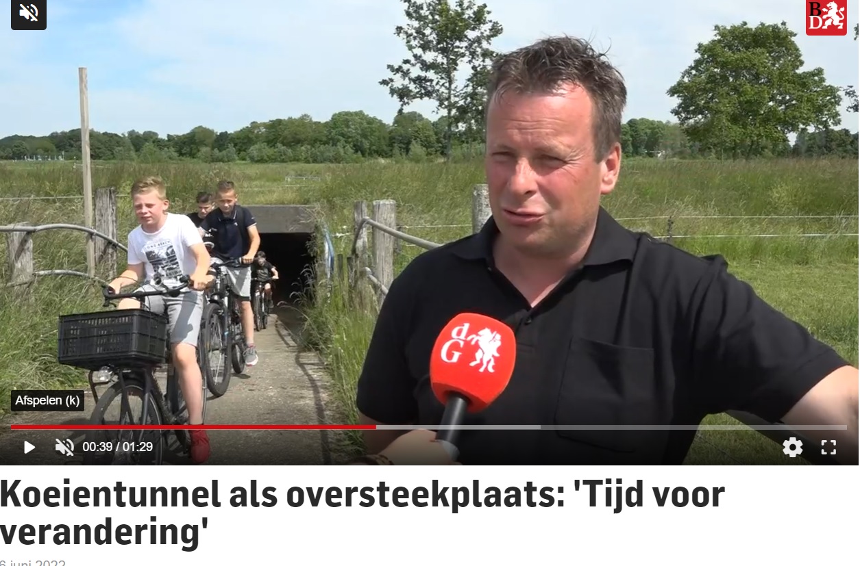 fietsende scholieren
