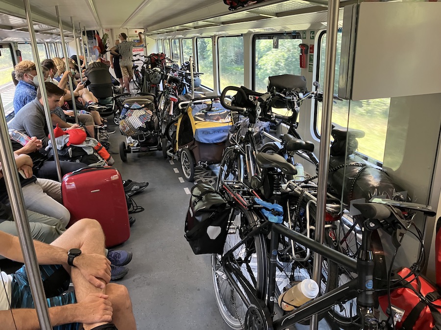 Fiets in trein in Duitsland