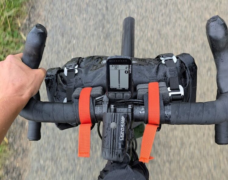 Ortlieb Handlebar-Pack op het stuur in de regen