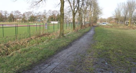 Olifantenpaadje bij zwembad Olifantenpaadje bij zwembad