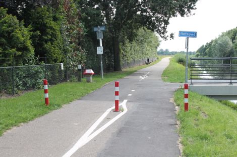 Fietspad langs Valleikanaal