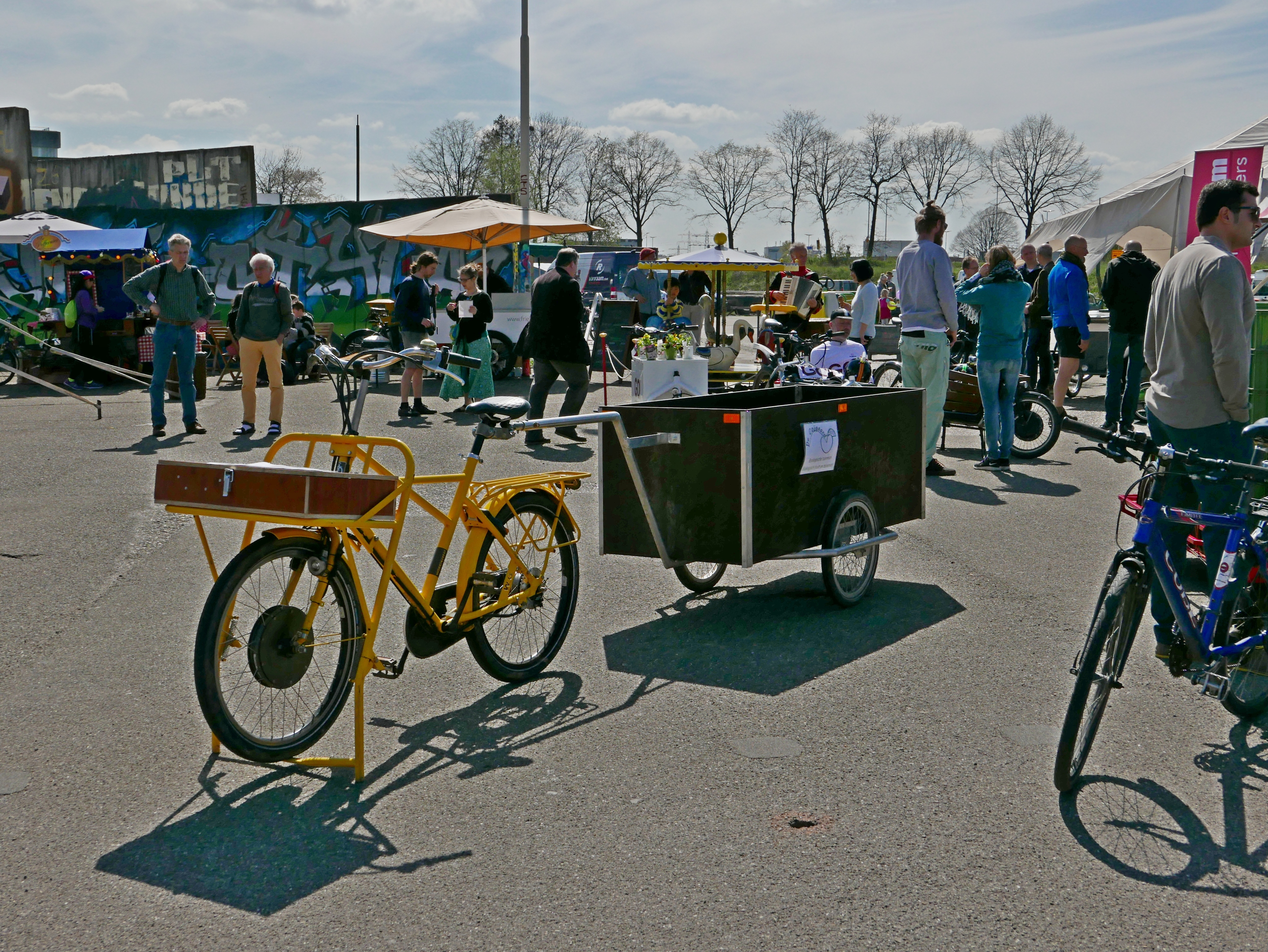 fiets met aanhanger bij Bakfietstreffen