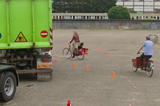 Foto proefopstelling fietsrotonde