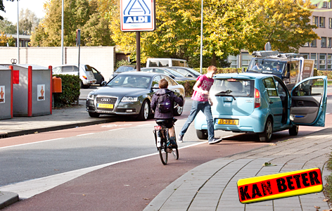 Foto Rijnlaan t.h.v. de Aldi