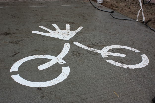 Fietshandje op fietssnelweg
