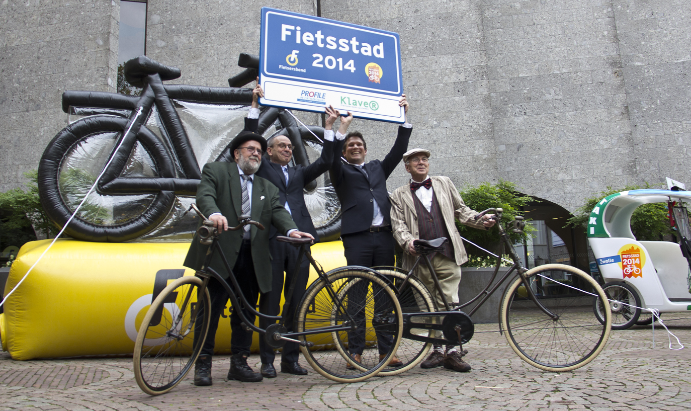 Foto (Harry Gijsman): presentatie prijs 