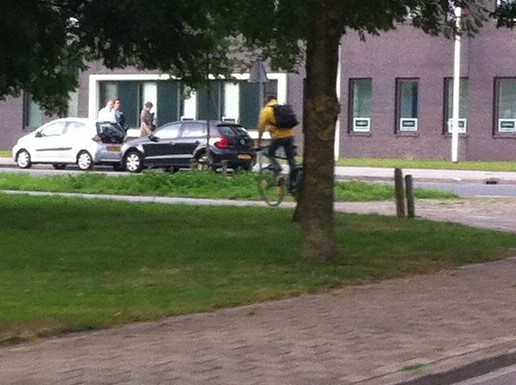 Foto: op de stoep fietsen