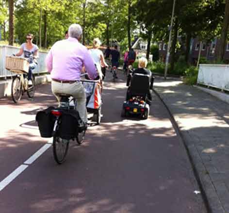 Foto: drukte op fietspad
