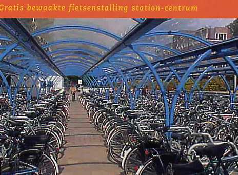 Gratis bewaakt stallen station Veenendaal centrum 2000