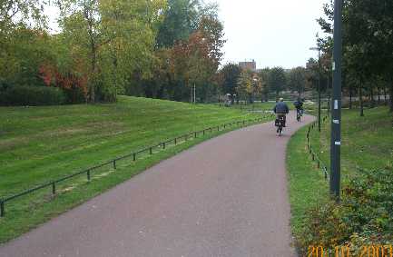 fietsroute door groenzone in centrum